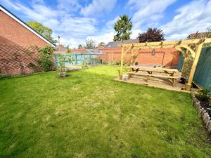 Photo 16- click for photo gallery